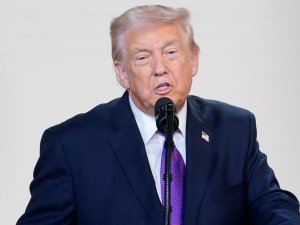Trump: "Hürmüz Boğazı’nı onlarla ya da onlar olmadan açacağız"
