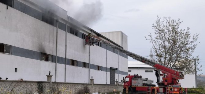 Bursa'da mobilya fabrikasında korkutan yangın