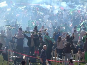 Bursaspor şampiyonluğunu böyle karşıladı