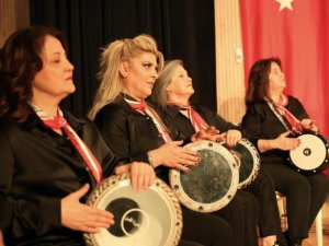 Bursa'da kadınlardan ritim şov!