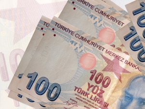 Emekliye 'maalesef' deyip  o haberi verdi!