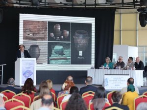 Anadolu'nun seramik kültürü Bursa'da konuşuldu