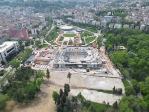 Bursa Atatürk Spor Salonu hızla yükseliyor