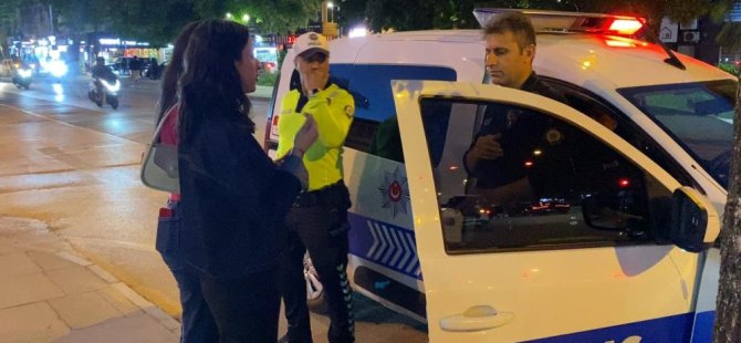 Bursa'da örnek davranış! ATM'de unutulan parayı polise teslim etti