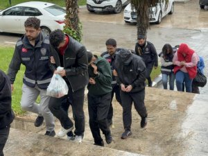 Sahte e-devlet siteleriyle 1,5 milyarlık vurgun! 7 kişi adliyeye sevk edildi