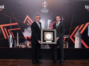 UEFA Avrupa Ligi Finali öncesi İstanbul'da görkemli buluşma