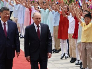 Putin, Çin Devlet Başkanı Xi ile görüştü