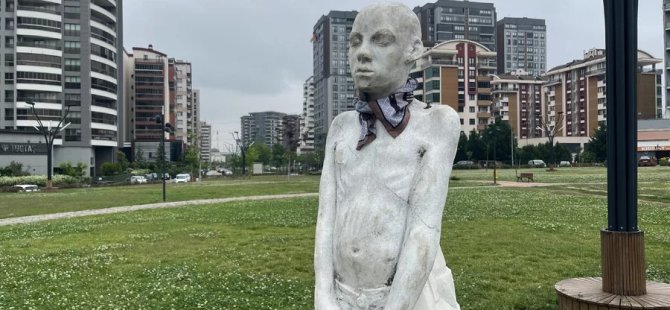 Bursa'da parktaki heykel için yapılan anket tartışmayı büyüttü