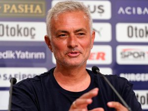 Jose Mourinho resmen Real Madrid'de