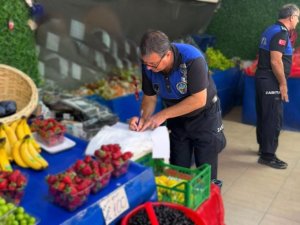 Bursa'da zabıtadan manav denetimi