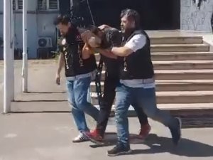 Bursa'da 33 yılla aranıyordu, polisi görünce kayısı topluyormuş gibi yaptı