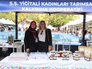 ''Meydan Kadınların'' Pazarına Büyük İlgi
