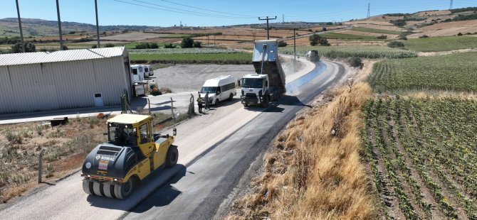 Karacabey ve Kemalpaşa'da yollar yenileniyor