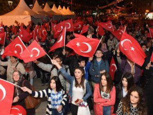 Çanakkale'ye 36 otobüslük gezi