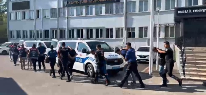 Zorla hesap açtırıp kara para akladılar!