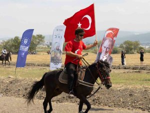 Bursa’da rahvan atları şampiyonluk için koştu