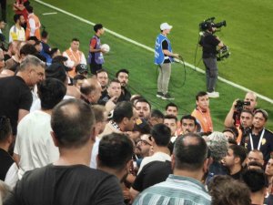 Gençlerbirliği tribünlerinde kavga golle son buldu