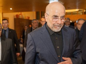 ''Şartlar yerine getiriline kadar Hürmüz Boğazı açılmayacak.''