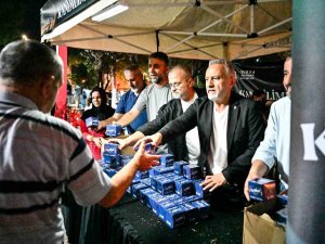 Biba Mevlid Kandili’ni Bursalılarla birlikte idrak etti