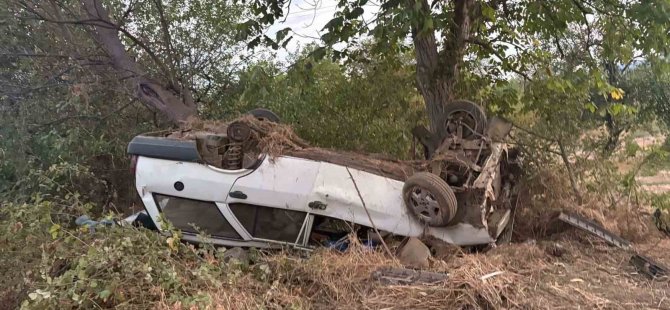 Kontrolden çıkan otomobil şarampole yuvarlandı: 8 yaralı