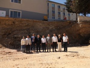 AK Parti Mudanya İlçe Başkanlığından Mütareke İlkokulunda inceleme