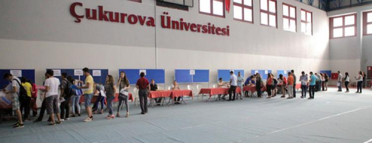Çukurova Üniversitesi'nde kayıt heyecanı başladı