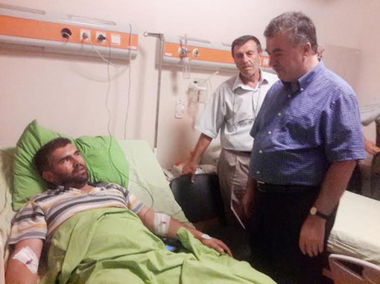 Vali Al yaralıları ziyaret etti
