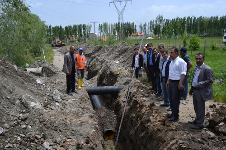 Kanalizasyonu yapılan mahalle sakinleri Başkan Asya’ya teşekkür etti