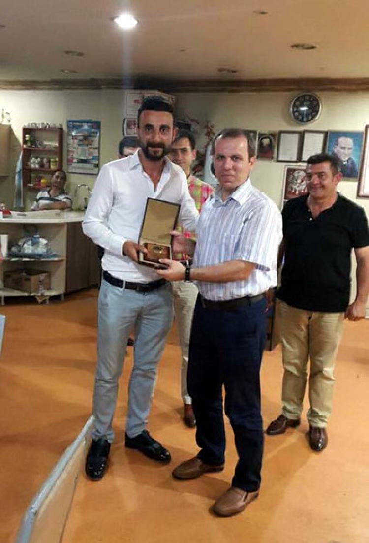 Oltulular, hemşehrilerini çağ kebabı ile uğurladı