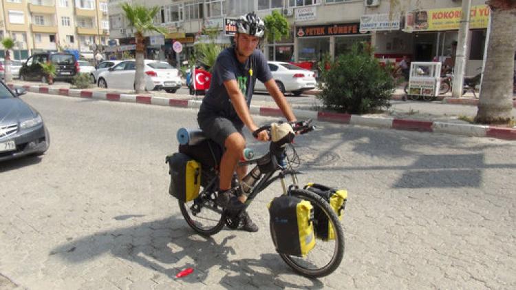 Barış için pedal çeviren Meriç Şehit, Silifke’de