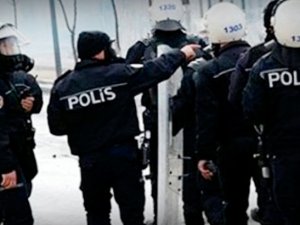 İstanbul'da polise  saldırı