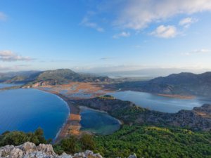 Bir ucu göl, bir ucu deniz: Dalyan