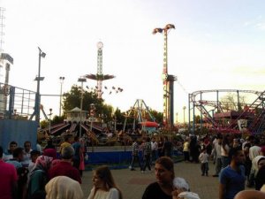 Bursa'da lunaparkı karıştıranlar...