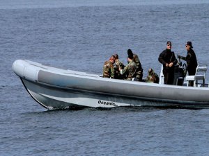 Ege'deki F-16'lar Türk botları için havalandı