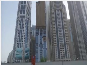 Dubai'de 75 katlı gökdelende yangın