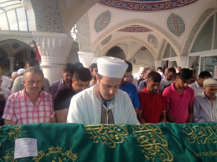 Öymen toprağa verildi
