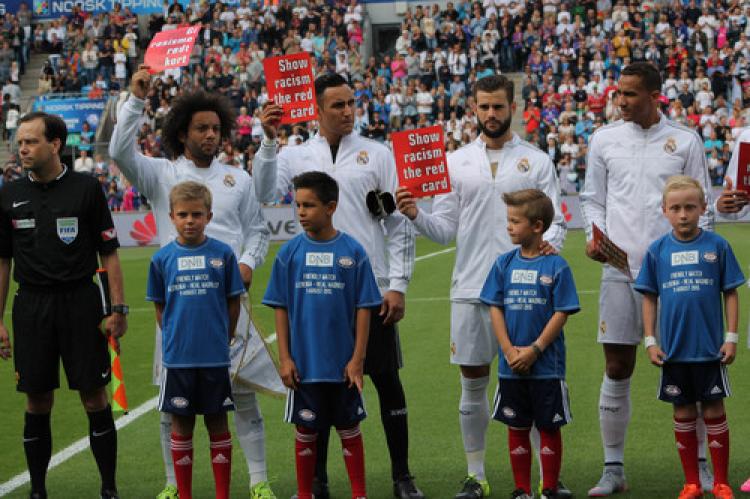 Real Madrid, Oslo'da ırkçılığa karşı oynadı