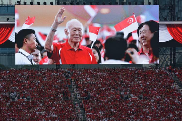Singapur bağımsızlığının 50. yıldönümünü kutladı