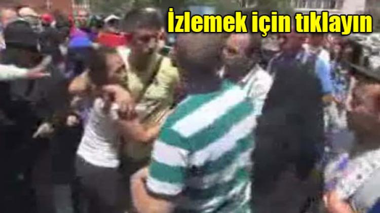 Çinli sanılan kadın turist eylemciler tarafından tartaklandı!