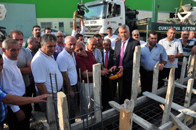 Hacı Kazım Barışık Camii'nin temeli dualarla atıldı