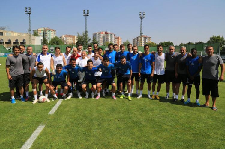 Erciyesspor’a onursal başkandan destek ziyareti