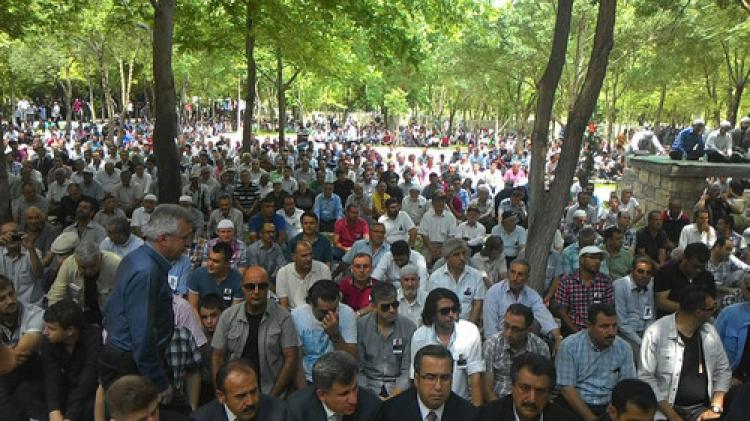 Konya, şehit emniyet müdürünü gözyaşlarıyla uğurladı