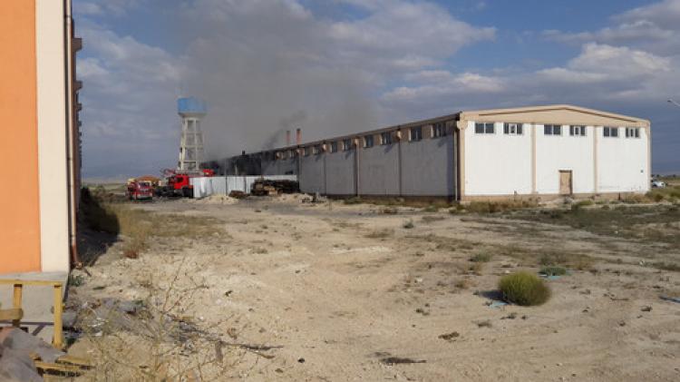 Fabrika yangını