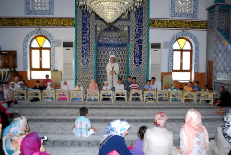 Mudanya’da kursiyerlerden hatim cemiyeti