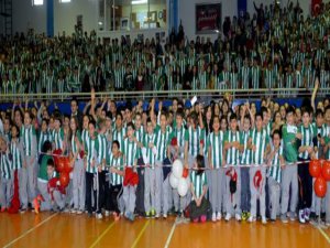 Bursaspor 23 Nisan'ı kutladı