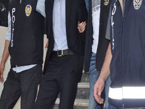 FETÖ'den ihraç edilen 32 öğretmene gözaltı
