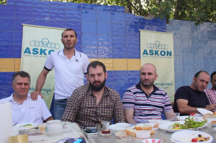 İş dünyası siyasetteki kavganın faturasını ödemek istemiyor