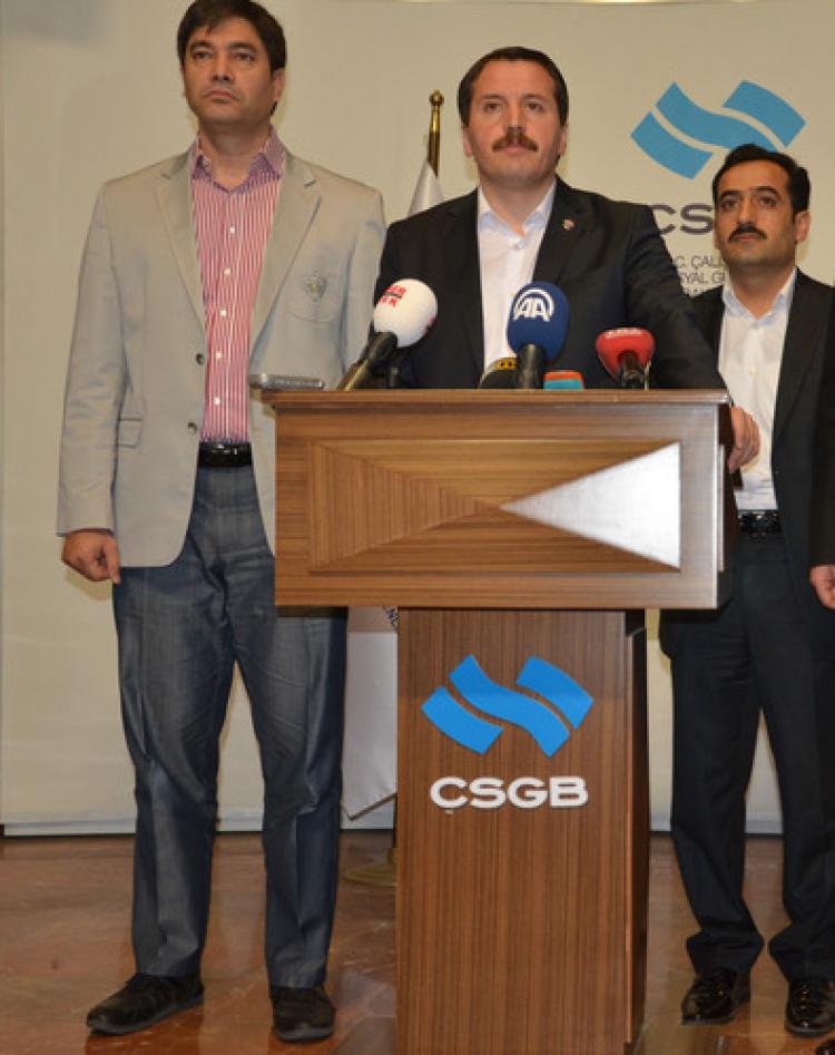 Memur-Sen: Kasa açıldı, masanın da önü açıldı
