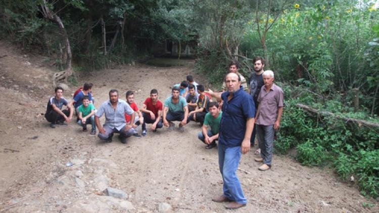 Susuzluğa isyan edip yol kapattılar