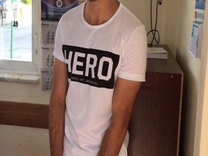 'Hero' tişörtü giyen 3 genç gözaltına alındı